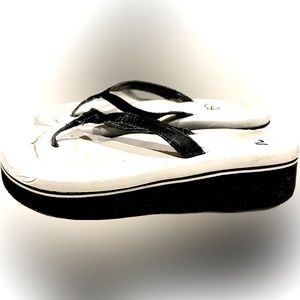 VTG RARE 90’s SUGAR BLACK WHITE PLATFORM SANDAL FLIP FLOP FLOATIE SZ:7-8 FLAWED